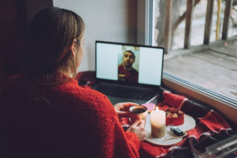Love Scam: Woman Tricks Men Online